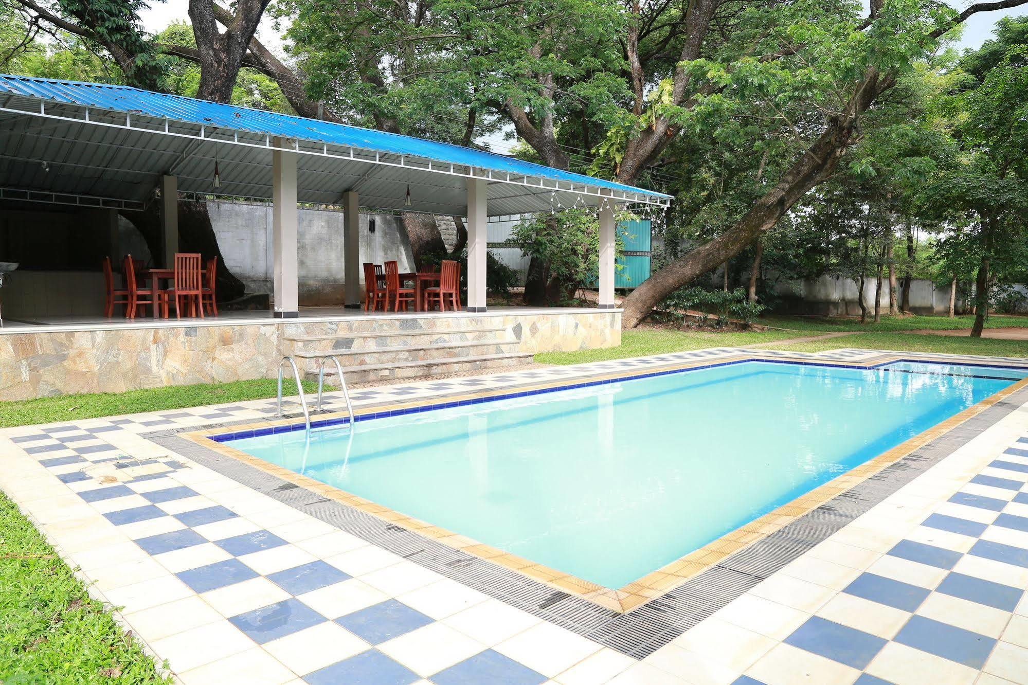 Grand Kalundawa - Dambulla'S Hidden Secret Hotel Exterior photo