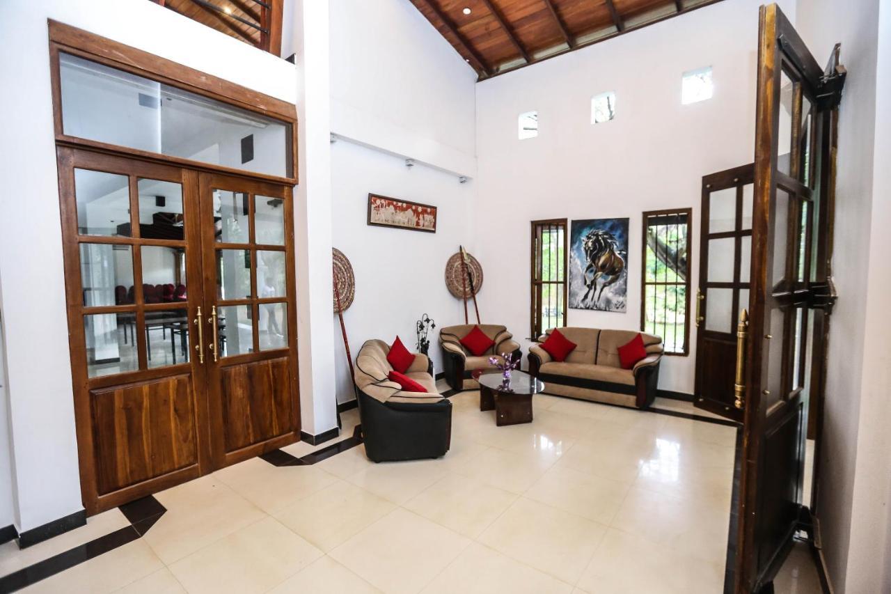 Grand Kalundawa - Dambulla'S Hidden Secret Hotel Exterior photo